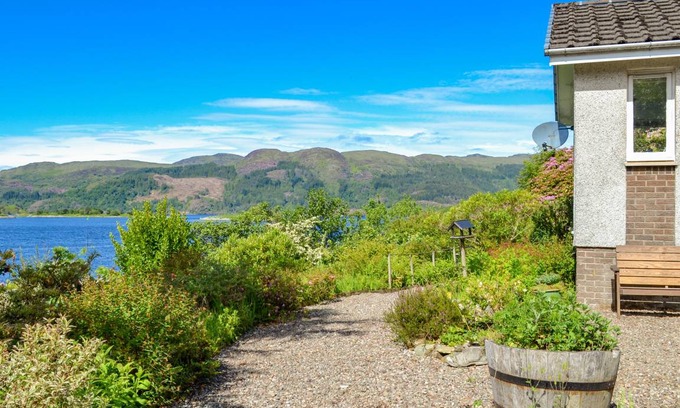 Colintraive Cottage | Cabin ∙ 4 bedrooms ∙ 6 guests