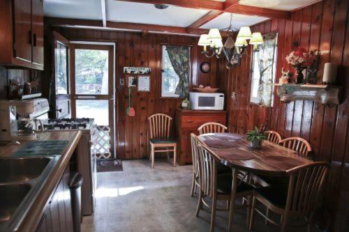 Carp Lake House | Cabin #4 - Loon's Landing cabin