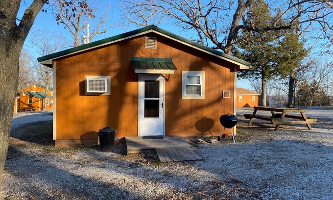Warsaw Cabin | Cabin 4 - Reel and Trigger