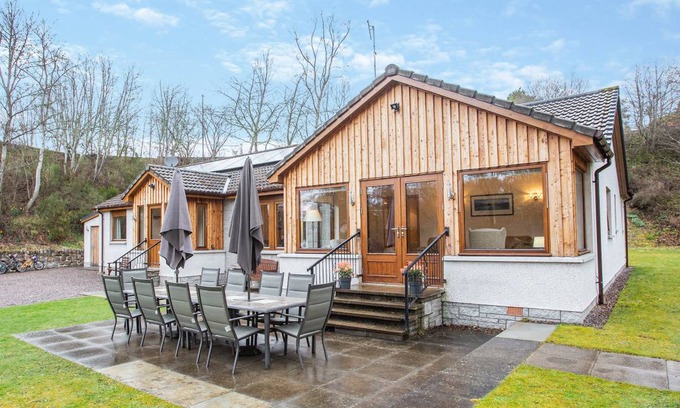 Nethy Bridge Cottage | Cabin ∙ 5 bedrooms ∙ 10 guests