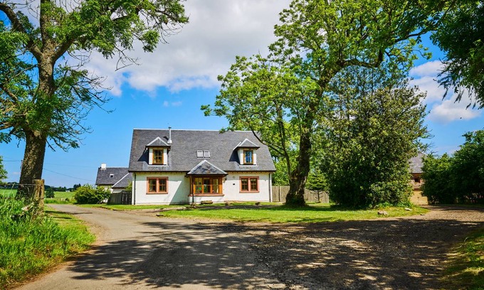 Blairgowrie Cottage | Cabin ∙ 5 bedrooms ∙ 9 guests