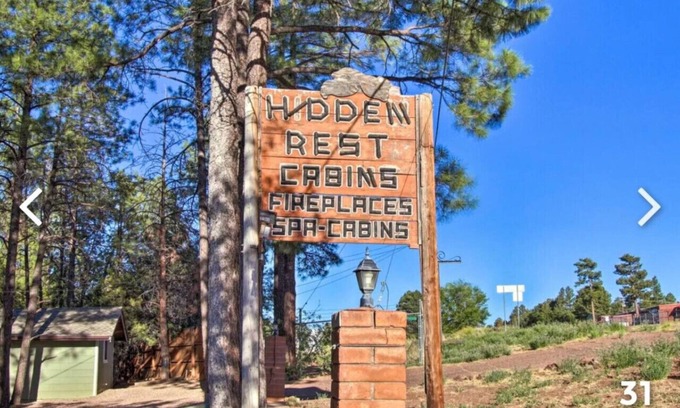 Pinetop-Lakeside Cabin | Cabin 8 with Hot Tub