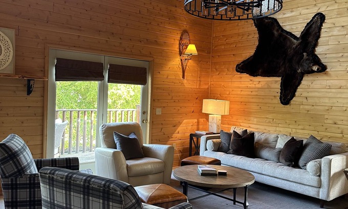 McMillan Cabin | Cabin at Big Manistique Lake!