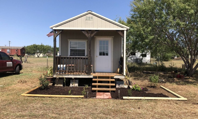 Sutherland Springs Cabin | Cabin by the Lake