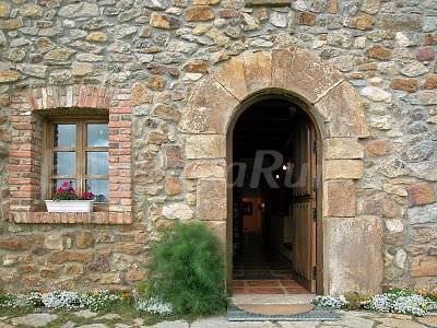 Robledo de la Guzpena Cottage | Cabin ∙ 7 bedrooms ∙ 2 guests