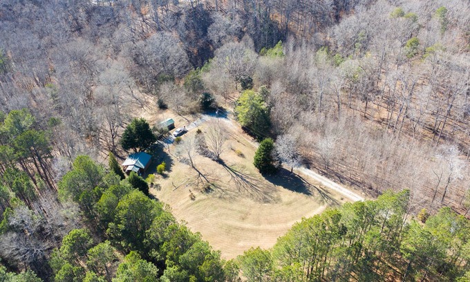 Flowery Branch Cabin | Cabin Hideaway near Lake Lanier