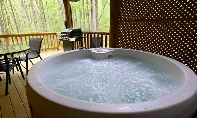 Bruceton Mills Cabin | Cabin in the mountains