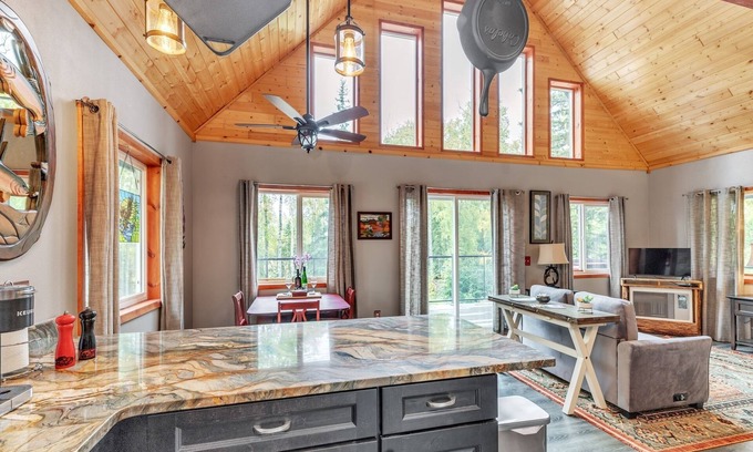 Big Lake Cabin | Cabin In The Woods 2 Bedroom Cabin