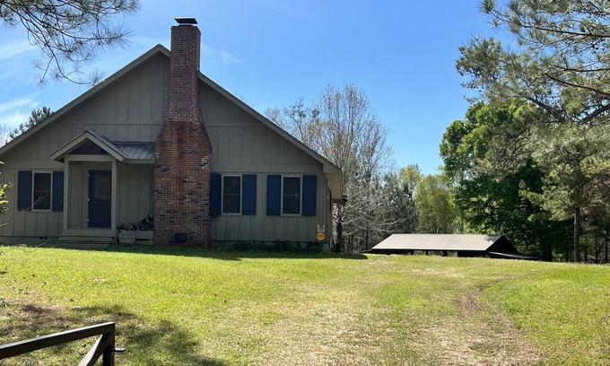 Knoxville Cabin | Cabin in the woods 20 min from downtown Tuscaloosa