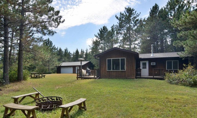 Solon Springs House | Cabin in the Woods – Barnes, Wisconsin