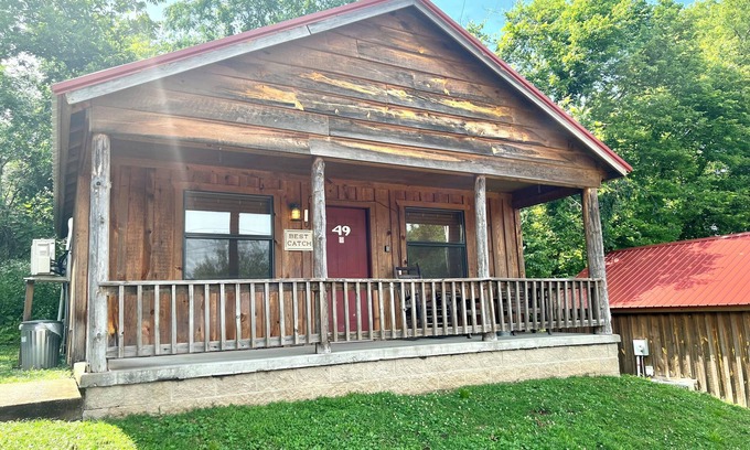 Mountain View Cabin | Cabin in town, walking distance to the courthouse square.