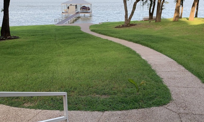 Azle House | Cabin on the Lake
