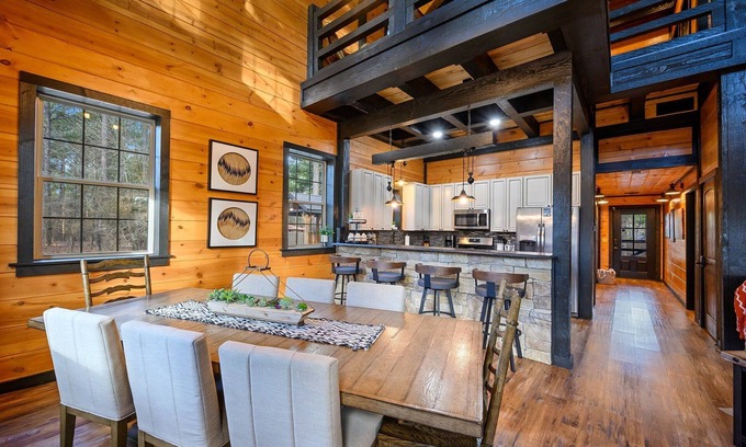 Hochatown Cabin | Cabin w/HotTub, Grill; Pets OK