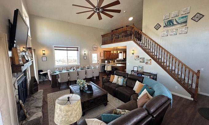 Sweetwater Cabin | Cabin with Lake View & Private beach access