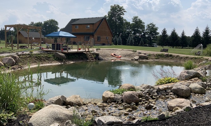 Waterford Cabin | Cabin with private sand beach and swimming pond
