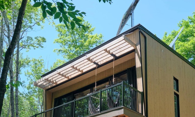 Eastman Cabin | Cabin Zoobox 74 Summa