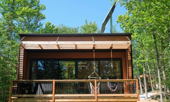 Eastman Cabin | Cabin Zoobox 78 Summa
