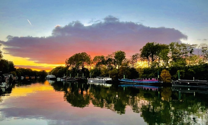 Quartier de la Muette Apartment | Cabine sur Péniche à Bagatelle