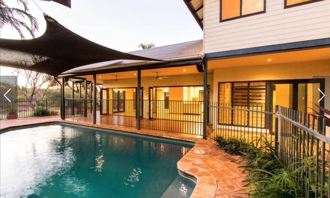 Cable Beach House | Cable Beach Getaways 5 Bed 3 Bath, Resort Style Pool STRA6726CAIBIK1W