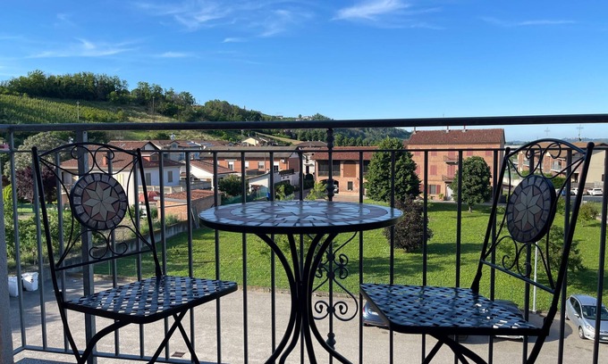 Canove Apartment | Caciotto's Apartment - accommodation 15 minutes from Alba, Langhe and Roero