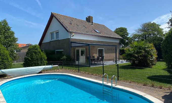 Cadzand-Bad House | CadSun House - detached house by the beach