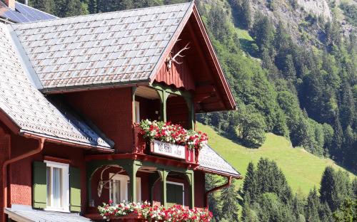 Buchboden House | Café Pension zum Jäger