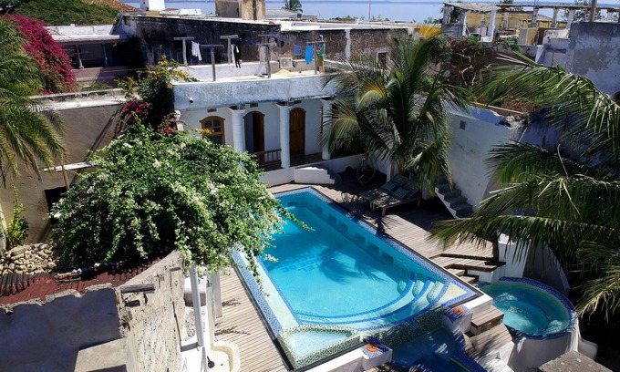 Mozambique Island Bed & Breakfast | Cafe Central