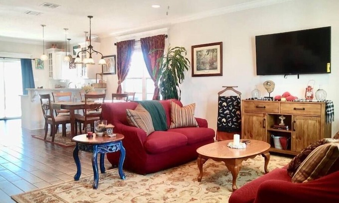 Lake Charles House | Cajun Cabin at Penn Properties