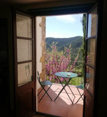 Borreda Apartment | CAL TÒFONES, 1er 1a. Apartament turístic a Borredà, 08619-Barcelona