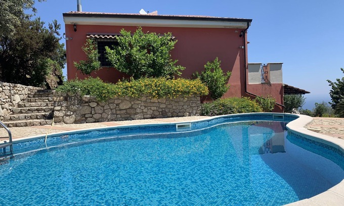 Isca sullo Ionio House | Calabria house and swimming pool for exclusive use, 20 minutes from the sea!