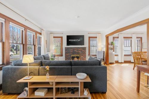 Ecco House | Calhoun Cove