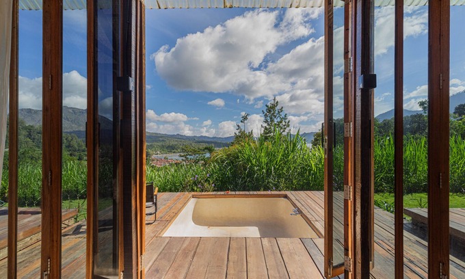 Kedisan Villa | Calidas Hill