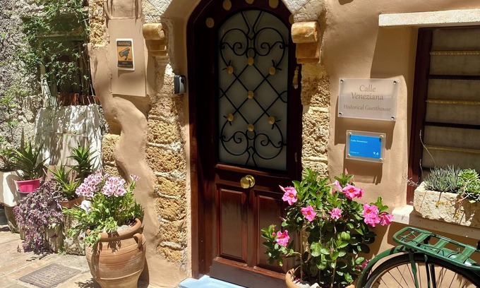 Old Town House | Calle veneziana “Historical Guest House”
