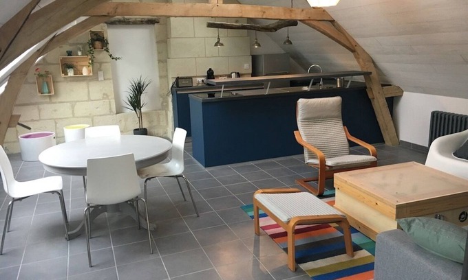 Allonnes Cottage | Calm and bright, in the heart of the countryside between vineyards and castles