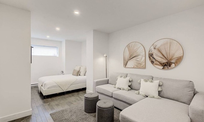 Plateau Mont Royal Apartment | Calme appartement Plateau Mont-Royal , Parking