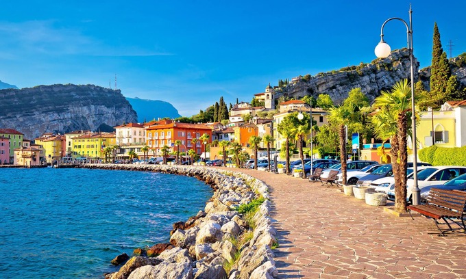 Ville del Monte Apartment | CaLuisel, Tenno, Italy