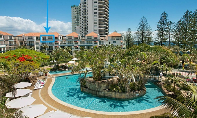 Coolangatta Apartment | Calypso Plaza Resort Unit 417 Two bedroom unit in resort style complex central Coolangatta