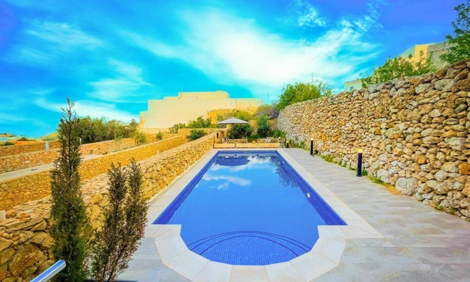 Xaghra Villa | Calypso Retreat - Three Bedroom Villa, Sleeps 6