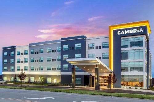 Bettendorf Hotel | Cambria Hotel Davenport Quad Cities