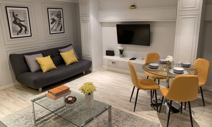 Kentish Town Apartment | [Camden Luxury Flat] with Private Patio
