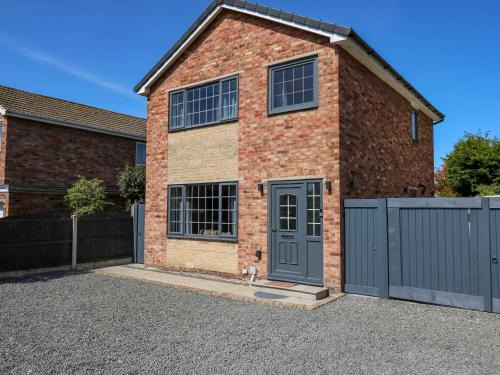 Carlton House | Camellia House