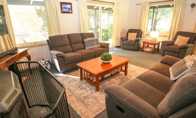 Harrietville House | CAMELLIA LODGE: Harrietville