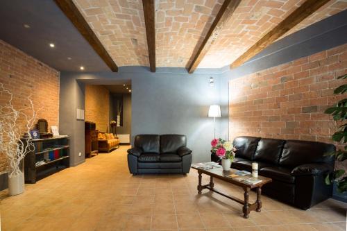 Canelli House | Camere Centro Storico