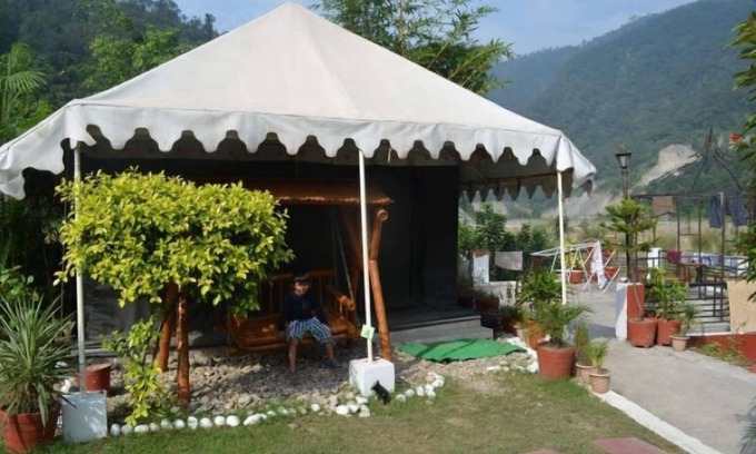 Paliyal Gaon Hotel | Camp Aquaforest