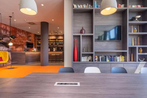 Schoenefeld Hotel | Campanile Berlin Brandenburg Airport