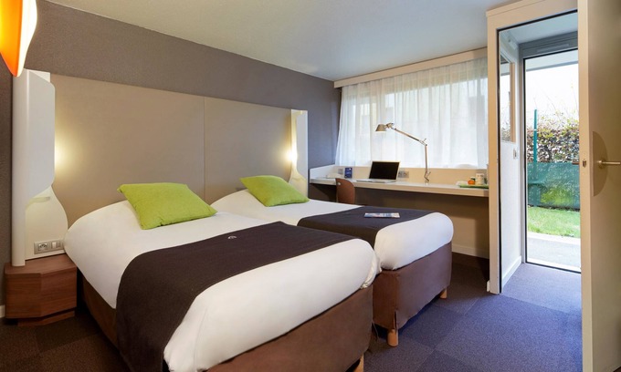 Villejust Hotel | Campanile Villejust - ZA Courtaboeuf