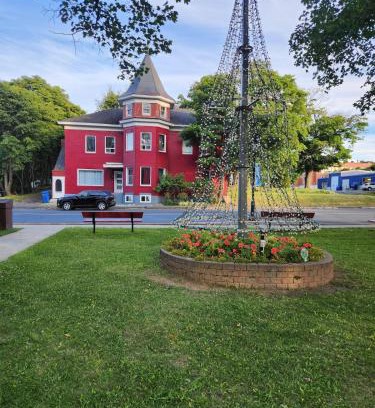 Campbellton Apartment | Campbellton Castles
