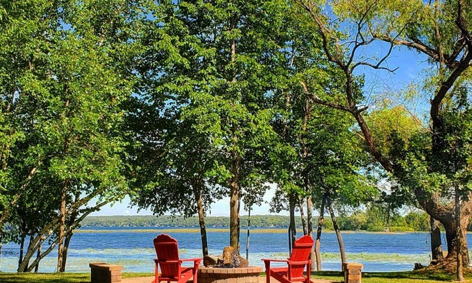 Alexandria Cabin | Camper on Lake Ida! Private Lakefront Lot!