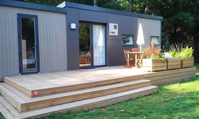 Saint-Mande-sur-Bredoire House | Camping Le Lizot* - Grand Comfort Mobile Home 4 Rooms 6 People Air Conditioned