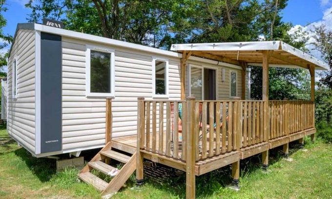 Hauterives House | Camping 3 étoiles - Piscine - ccbbigi